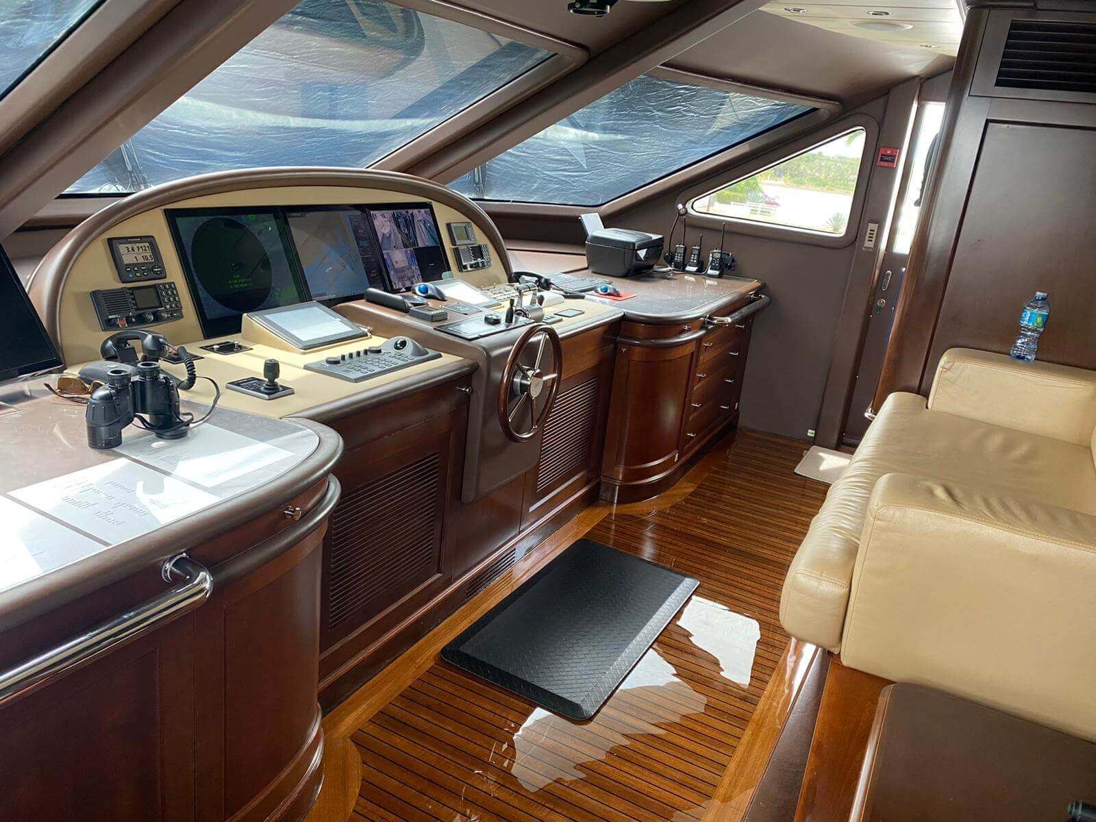 Benetti 120 3