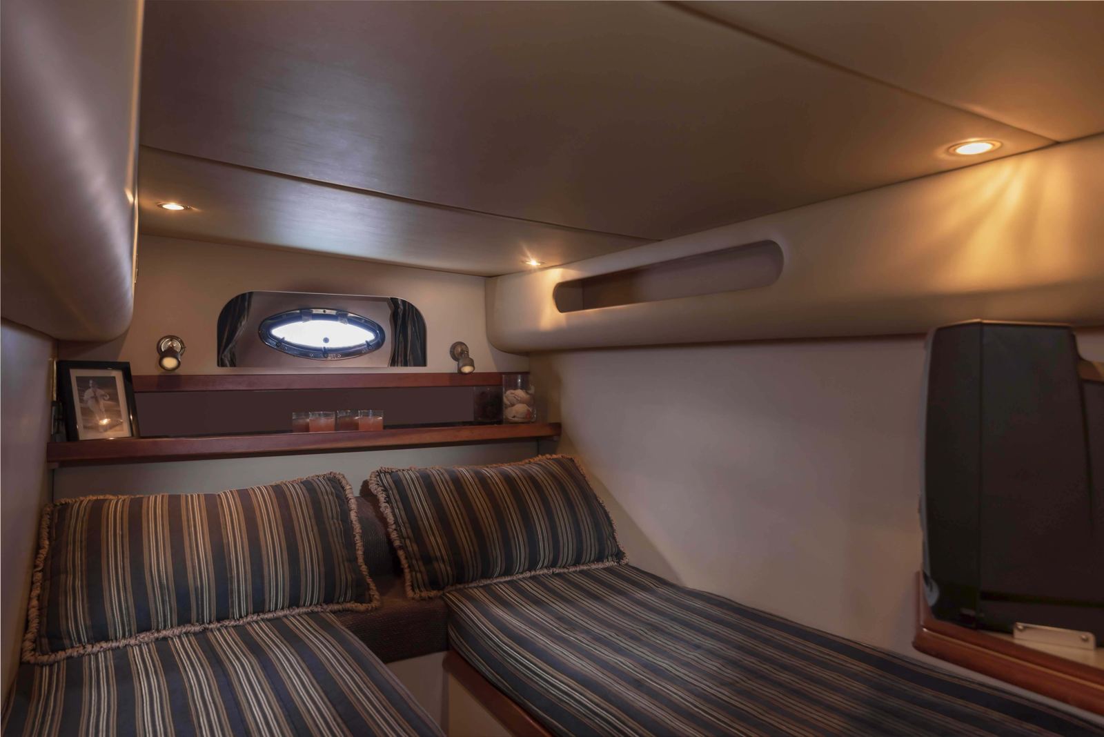 Cruisers Express 38 5
