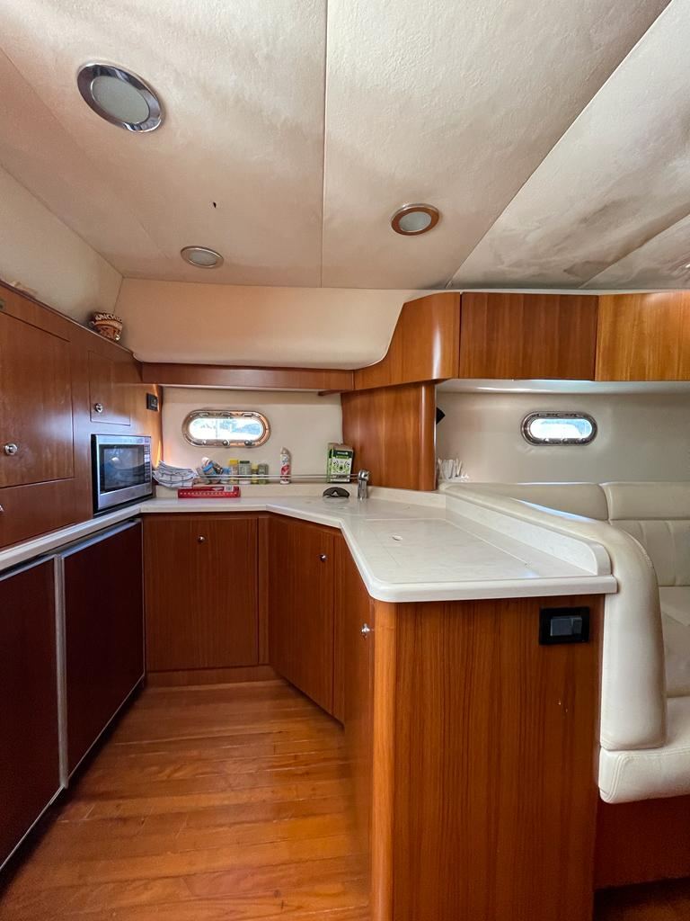 Tiara 50 4